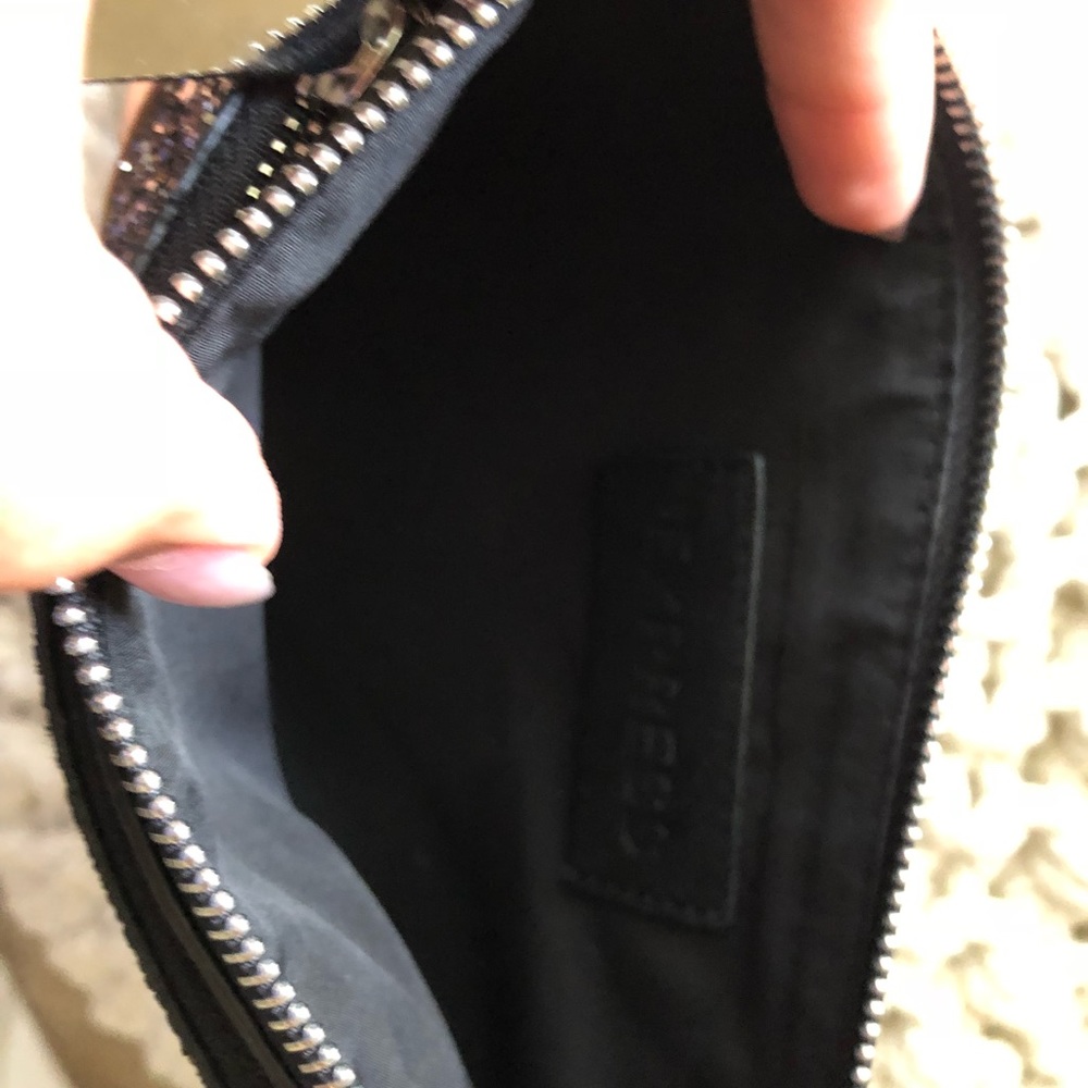 Express wristlet/clutch - Picture 6 of 6